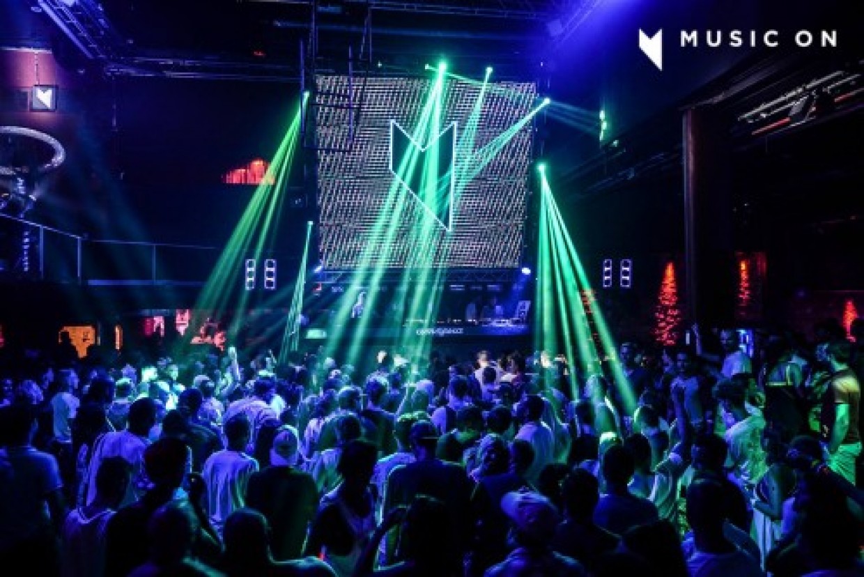 OPENING MUSIC ON 2014 – IBIZA